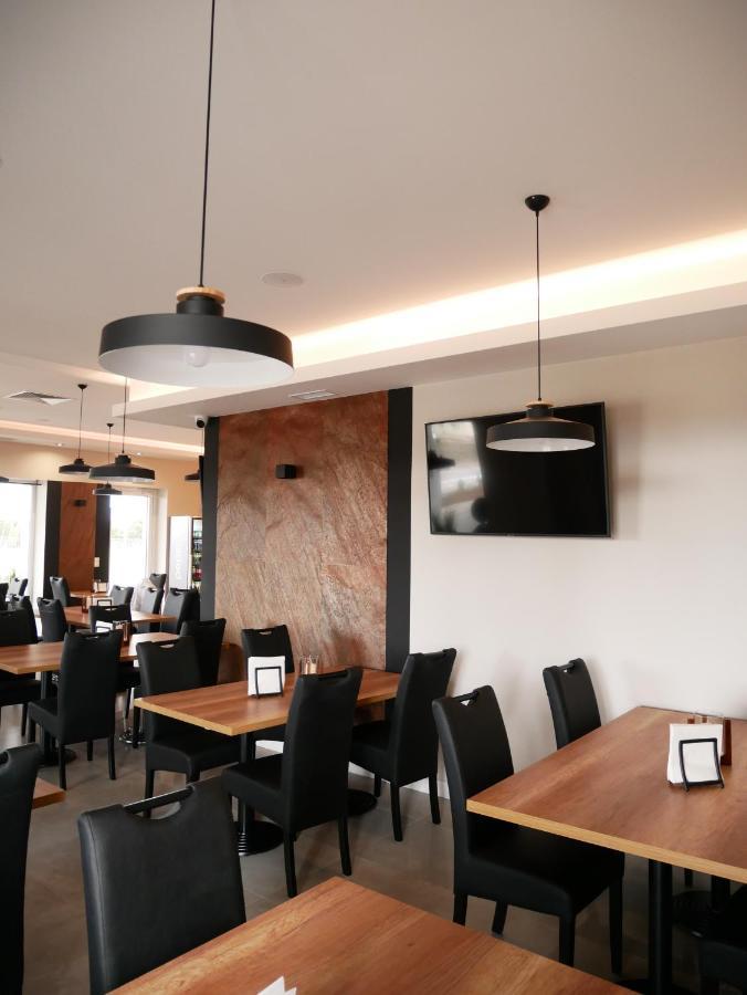 Przystanek Roszkow -Noclegi I Restauracja Екстер'єр фото